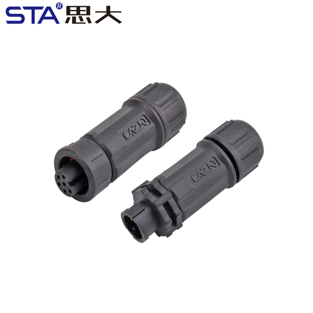 Штекер E7 с байонетным креплением, степень защиты IP67, устанавливается на месте установки, штекер и гнездо